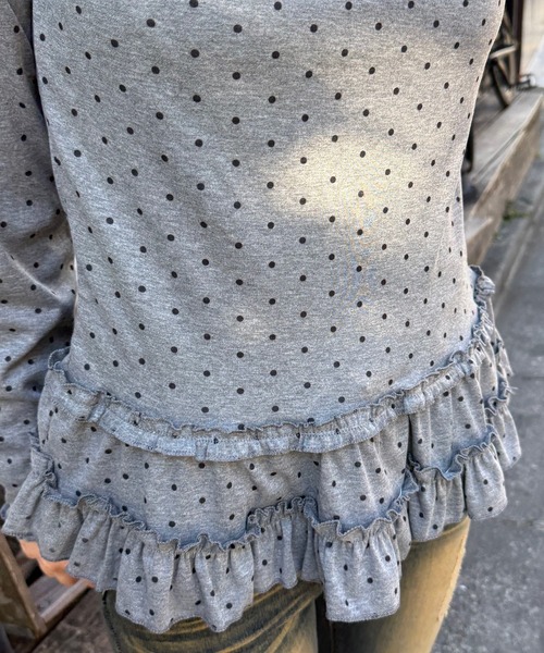 Nia(ニア)の「Nia(ニア)/ドット柄 レイヤードフリルトップス カットソー(Tシャツ/カットソー・レディース・グレー/アイボリー・MEDIUM/SMALL)」の13枚目の写真