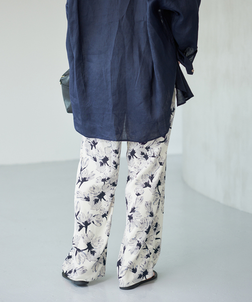 Spick & Span（スピックアンドスパン）の「フローラルプリントイージーパンツ（その他パンツ・レディース・その他9/その他2・38/36）」の7枚目の写真