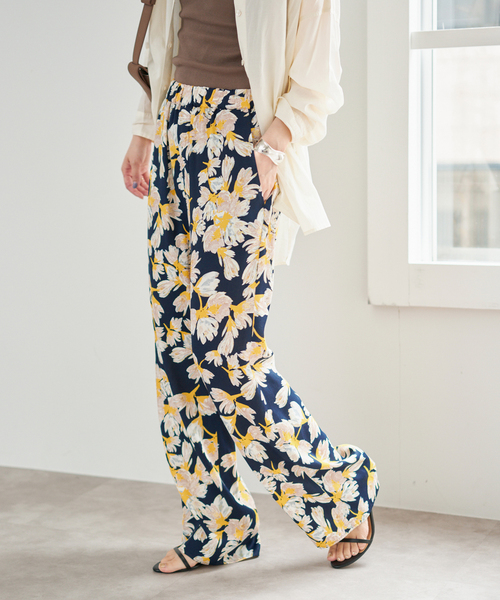 Spick & Span（スピックアンドスパン）の「フローラルプリントイージーパンツ（その他パンツ・レディース・その他9/その他2・38/36）」の13枚目の写真