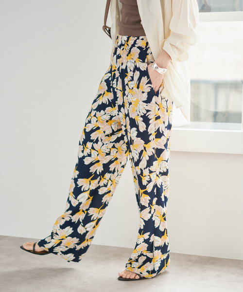 Spick & Span（スピックアンドスパン）の「フローラルプリントイージーパンツ（その他パンツ・レディース・その他9/その他2・38/36）」の14枚目の写真