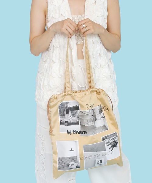 CONTROL FREAK / CTFK(コントロールフリーク)の「CONTROL FREAK / CTFK(コントロールフリーク)Jurnal Photos バッグ(トートバッグ・レディース・ベージュ/グレー・FREE)」の13枚目の写真