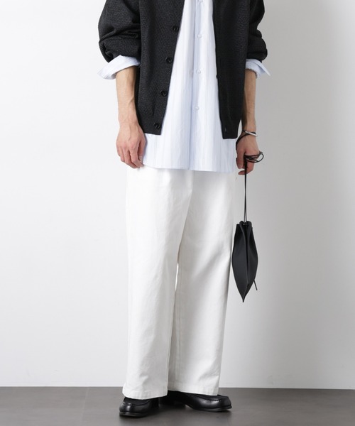 NANO universe(ナノユニバース)の「「OtoNANO」大人のワイドデニムパンツ(デニムパンツ・メンズ・オフホワイト/ブルー/ネイビー・S/M/L)」の2枚目の写真