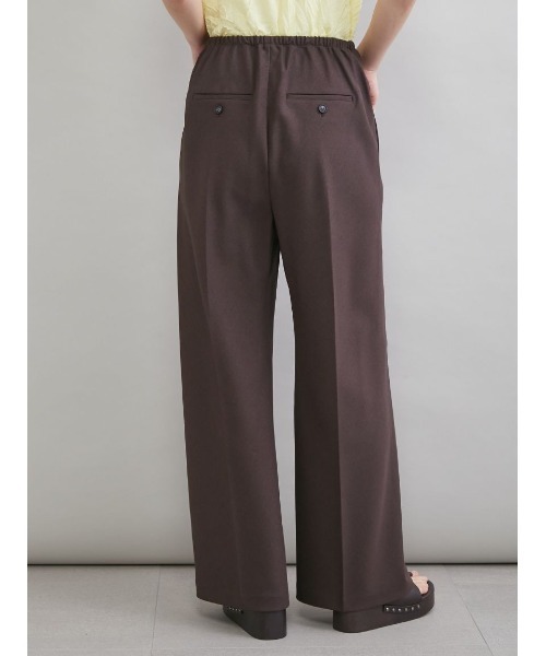 Mila Owen（ミラオーウェン）の「ウエストゴムワイドイージーパンツ（その他パンツ・レディース・ダークブラウン/ライム/モカ/アイボリー・00/1/0）」の6枚目の写真