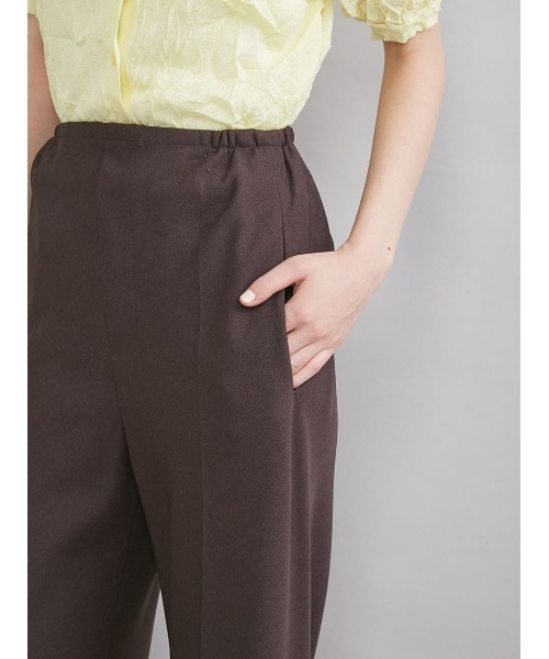 Mila Owen（ミラオーウェン）の「ウエストゴムワイドイージーパンツ（その他パンツ・レディース・ダークブラウン/ライム/モカ/アイボリー・00/1/0）」の8枚目の写真