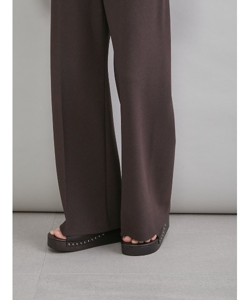 Mila Owen（ミラオーウェン）の「ウエストゴムワイドイージーパンツ（その他パンツ・レディース・ダークブラウン/ライム/モカ/アイボリー・00/1/0）」の10枚目の写真