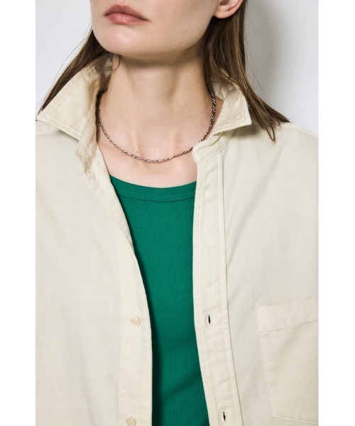 AZUL by moussy（アズールバイマウジー）の「アーバンリラックスコットンシャツ（シャツ/ブラウス・レディース・アイボリー/ライトブルー/カーキ/ベージュ/ライトブラック・SMALL/MEDIUM）」の14枚目の写真