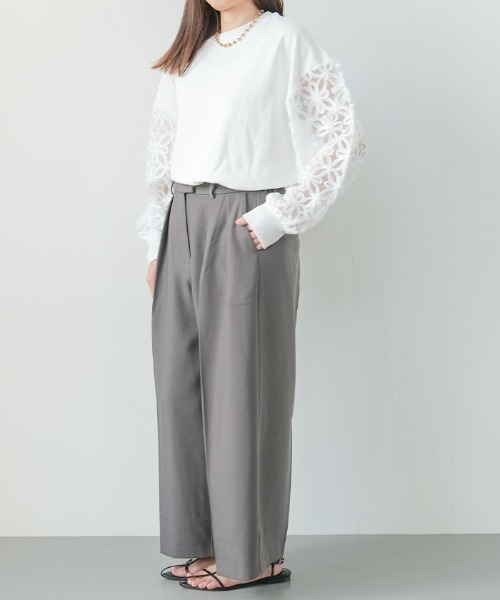 aquagarage(アクアガレージ)の「袖花柄シアー切替トップス(Tシャツ/カットソー・レディース・ブラック/オフホワイト・M)」の6枚目の写真