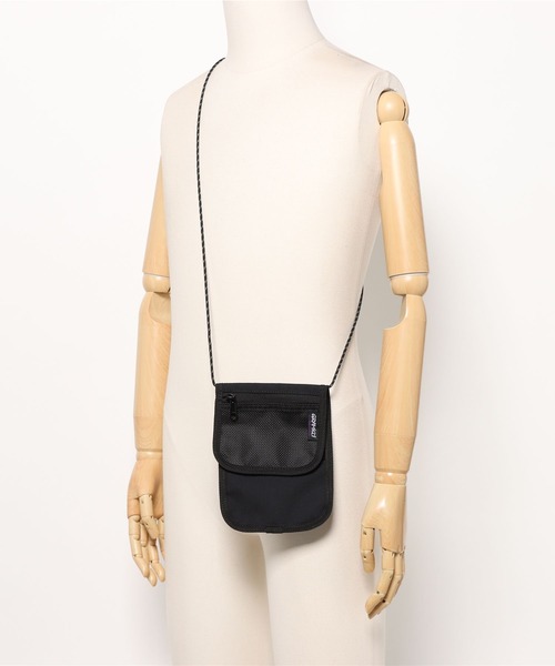 Gramicci（グラミチ）の「【GRAMICCI(グラミチ) 】CORDURA NECK POUCH（ショルダーバッグ・メンズ・オリーブ/ブラック・FREE）」の7枚目の写真