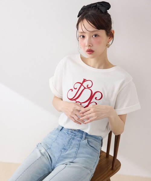 rienda(リエンダ)の「【森香澄さん着用】RDロゴTシャツ 春服 夏服(Tシャツ/カットソー・レディース・ライトピンク/ライトブルー/ブラック/レッド系その他/ホワイト/その他2/ゴールド系その他/ベージュ・FREE)」の6枚目の写真