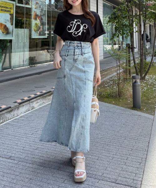 rienda（リエンダ）の「【森香澄さん着用】RDロゴTシャツ　春服　夏服（Tシャツ/カットソー・レディース・ライトピンク/ライトブルー/ブラック/レッド系その他/ホワイト/その他2/ゴールド系その他/ベージュ・FREE）」の16枚目の写真