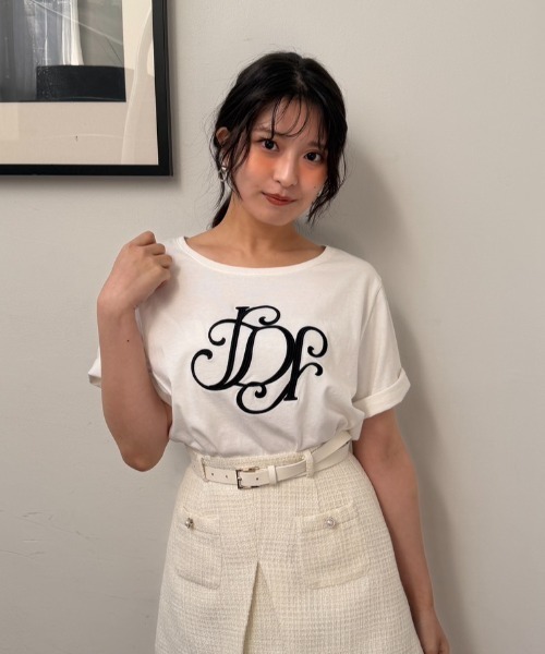 rienda(リエンダ)の「【森香澄さん着用】RDロゴTシャツ 春服 夏服(Tシャツ/カットソー・レディース・ライトピンク/ライトブルー/ブラック/レッド系その他/ホワイト/その他2/ゴールド系その他/ベージュ・FREE)」の15枚目の写真