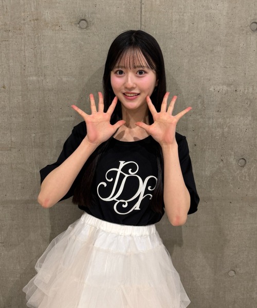 rienda(リエンダ)の「【森香澄さん着用】RDロゴTシャツ 春服 夏服(Tシャツ/カットソー・レディース・ライトピンク/ライトブルー/ブラック/レッド系その他/ホワイト/その他2/ゴールド系その他/ベージュ・FREE)」の14枚目の写真