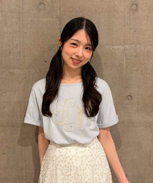 rienda(リエンダ)の「【森香澄さん着用】RDロゴTシャツ 春服 夏服(Tシャツ/カットソー・レディース・ライトピンク/ライトブルー/ブラック/レッド系その他/ホワイト/その他2/ゴールド系その他/ベージュ・FREE)」の16枚目の写真
