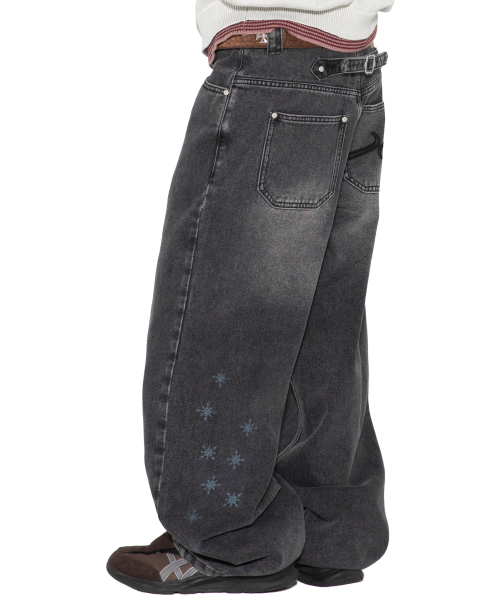 XTONZ(エクストーンズ)の「XP324 フロートワイドデニムパンツ (ブラック)(デニムパンツ・レディース・その他・SMALL/MEDIUM/LARGE)」の1枚目の写真