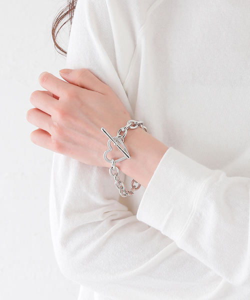 BASICKS（ベイシックス）の「BASICKS / ベイシックス Heart Link Flow Bracelet（ブレスレット・レディース・シルバー・FREE）」の2枚目の写真