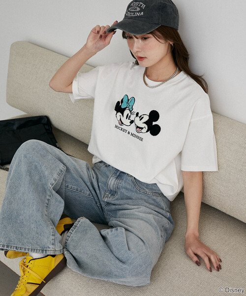 PUBLUX（パブリュクス）の「PUBLUX/パブリュクス Mickey Mouse & Minnie Mouse/ミッキーマウス & ミニーマウス/ 相良刺繍 Tシャツ　限定展開（Tシャツ/カットソー・レディース・オフホワイト/チャコールグレー/ライトグレー・ﾌﾘ-）」の9枚目の写真