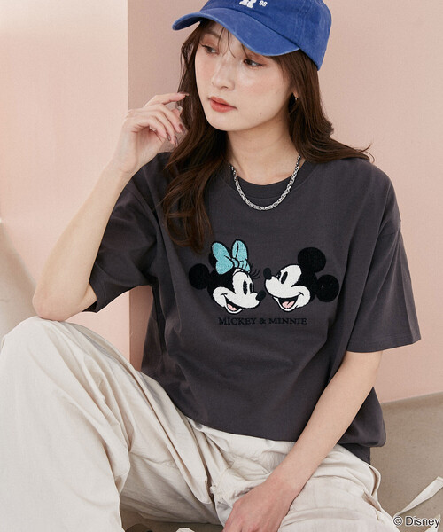 PUBLUX（パブリュクス）の「PUBLUX/パブリュクス Mickey Mouse & Minnie Mouse/ミッキーマウス & ミニーマウス/ 相良刺繍 Tシャツ　限定展開（Tシャツ/カットソー・レディース・オフホワイト/チャコールグレー/ライトグレー・ﾌﾘ-）」の16枚目の写真