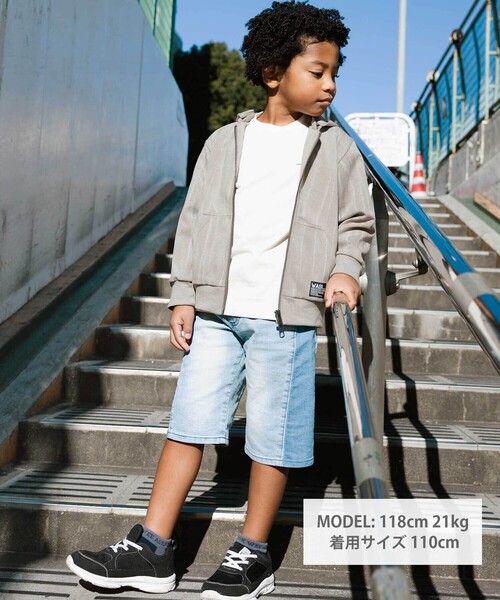 WASK（ワスク）の「6分丈バイカラー・ストレッチデニムパンツ（デニムパンツ・キッズ・ブルー/グレー・130cm/150cm/140cm/160cm）」の4枚目の写真