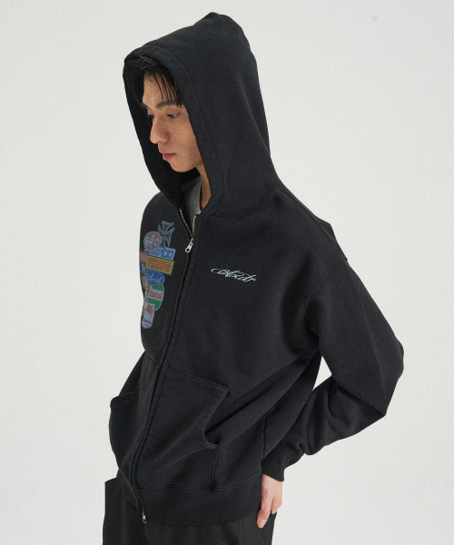 SLOWACID（スローアシッド）の「ヴィンテージスポンサー フードパーカー [ブラック]（パーカー・レディース・その他・SMALL/MEDIUM/LARGE）」の3枚目の写真