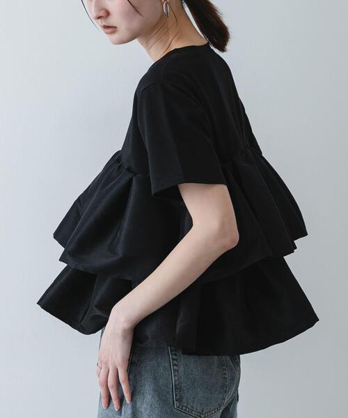 SENSE OF PLACE by URBAN RESEARCH(センスオブプレイスバイアーバンリサーチ)の「シャイニーフリルドッキングカットトップ(Tシャツ/カットソー・レディース・ホワイト系その他/ブラック/オフホワイト・ONE)」の3枚目の写真