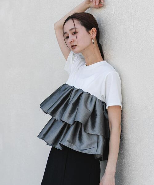 SENSE OF PLACE by URBAN RESEARCH(センスオブプレイスバイアーバンリサーチ)の「シャイニーフリルドッキングカットトップ(Tシャツ/カットソー・レディース・ホワイト系その他/ブラック/オフホワイト・ONE)」の13枚目の写真