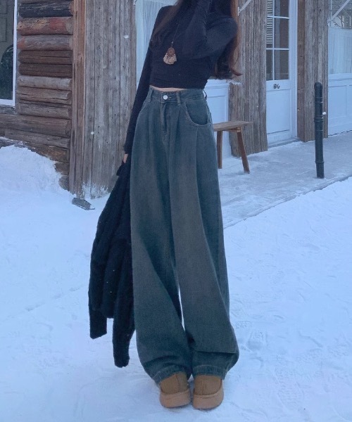 Teem Store(チームストア)の「ヴィンテージ風タックワイドデニムパンツ(デニムパンツ・レディース・その他/サックスブルー/ブルー・M/S)」の5枚目の写真