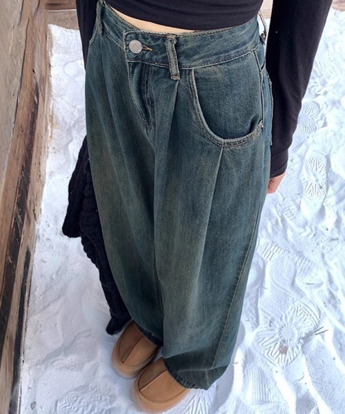 Teem Store(チームストア)の「ヴィンテージ風タックワイドデニムパンツ(デニムパンツ・レディース・その他/サックスブルー/ブルー・M/S)」の6枚目の写真