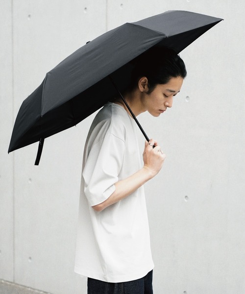 WYM LIDNM（ウィム バイ リドム）の「PORTABLE UV CUT UMBRELLA / Llife（折りたたみ傘・メンズ・ブラック・FREE）」の2枚目の写真