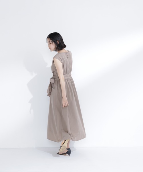 NATURAL BEAUTY BASIC(ナチュラルビューティーベーシック)の「【ちょうど、いい服】夏のお出かけ、るんるんワンピース(ワンピース・レディース・ブルー/パープル/ネイビー/モカ・P/S/LARGE/MEDIUM/SMALL)」の17枚目の写真