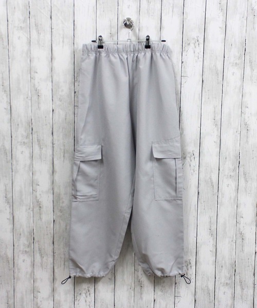 SHISKY(シスキー)の「ICE FABRIC 無地 バルーンカーゴパンツ(825-00)(その他パンツ・メンズ・グレー/チャコール/ネイビー/ブラック/カーキ・L/XL/M)」の11枚目の写真