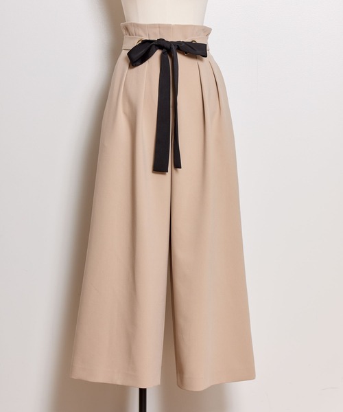 NOELA(ノエラ)の「デザインベルトワイドパンツ(その他パンツ・レディース・ベージュ/その他1・S/M)」の1枚目の写真