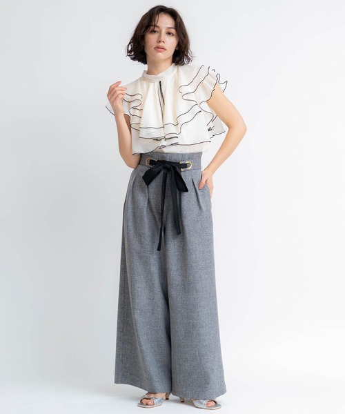 NOELA(ノエラ)の「デザインベルトワイドパンツ(その他パンツ・レディース・ベージュ/その他1・S/M)」の4枚目の写真