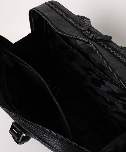 ZERO HALLIBURTON(ゼロハリバートン)の「MCコレクション ブリーフケース 本革 2気室 B4対応 13.3インチPC ショルダーベルト付き 81442(ビジネスバッグ・メンズ・ブラック・FREE)」の5枚目の写真