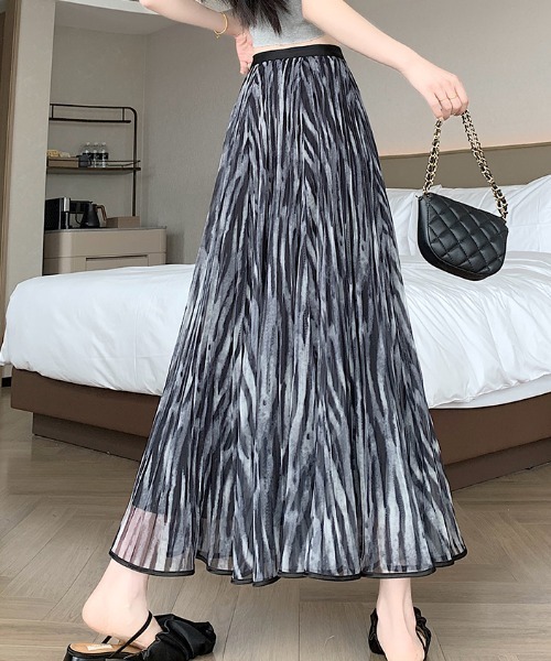 AMAJI（アマジ）の「ハイウエスト チュールスカート リバーシブル ミモレ丈 フレアシルエット ウエストゴム（スカート・レディース・ベージュ/パープル/ピンク/ブラック・X-LARGE/LARGE/MEDIUM/SMALL）」の7枚目の写真