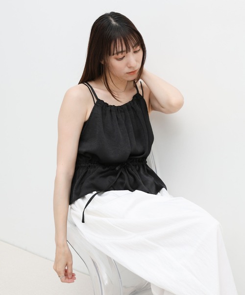 select MOCA(セレクトモカ)の「ウエストドロストサテンギャザーキャミ(キャミソール・レディース・オフホワイト/ブラック/カーキ・FREE)」の14枚目の写真