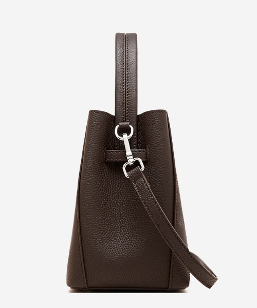 NiiNa(ニーナ)の「【 NiiNa / ニーナ 】高品質牛革2WAYミニバケットショルダーバッグ(ショルダーバッグ・レディース・ブラウン/ダークブラウン/ブラック/グレイッシュベージュ・FREE)」の16枚目の写真
