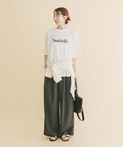 ITEMS URBANRESEARCH(アイテムズ アーバンリサーチ)の「ロゴプリントビッグTシャツ(Tシャツ/カットソー・レディース・ホワイト/ブラック/ブルー・FREE)」の7枚目の写真