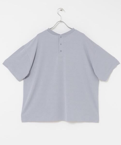ITEMS URBANRESEARCH(アイテムズ アーバンリサーチ)の「ロゴプリントビッグTシャツ(Tシャツ/カットソー・レディース・ホワイト/ブラック/ブルー・FREE)」の22枚目の写真