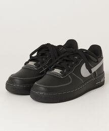 NIKE(�i�C�L)��AIR FORCE 1 LV8 GS(�X�j�[�J�[)