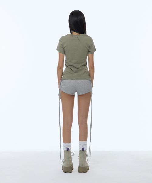 GILAARCHIVE（ギラアーカイブ）の「DANGER GIRL CROP T-SHIRTS_KHAKI（Tシャツ/カットソー・レディース・その他・FREE）」の8枚目の写真
