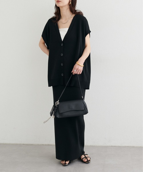 LARUTA(ラルータ)の「【LARUTA】Vネックオーバーサイズベスト(ベスト・レディース・ブラック/ベージュ・FREE)」の9枚目の写真