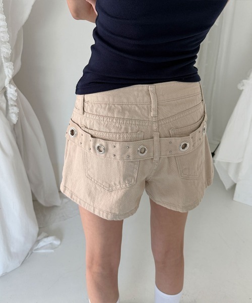 4INT.(フォイント)の「アイレット コットン ショート パンツ(その他パンツ・レディース・ホワイト/ブラック/ベージュ・M/S/L)」の3枚目の写真