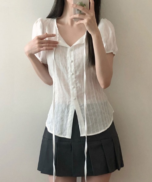 FAVORITO（ファヴォリート）の「ノーカラーブラウス（シャツ/ブラウス・レディース・ホワイト/ブラック・F）」の3枚目の写真