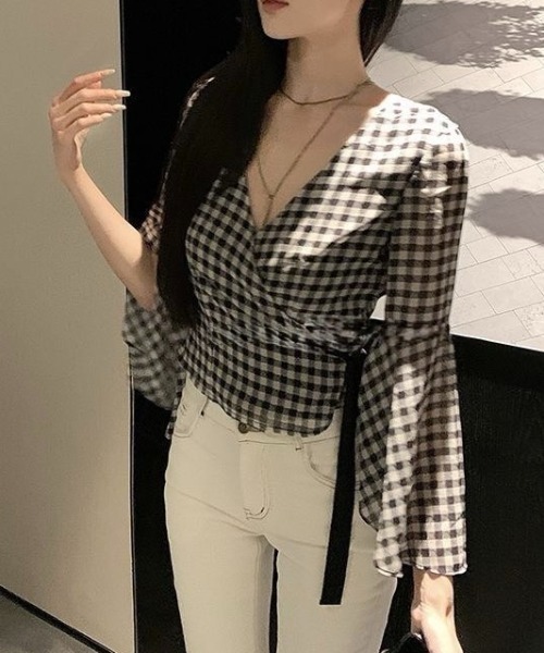 NoBelle（ノベル）の「チェック柄　シアーVネックフリル袖ブラウス（シャツ/ブラウス・レディース・ブラック・M/S）」の16枚目の写真