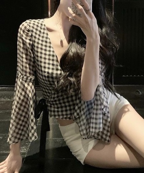 NoBelle（ノベル）の「チェック柄　シアーVネックフリル袖ブラウス（シャツ/ブラウス・レディース・ブラック・M/S）」の18枚目の写真