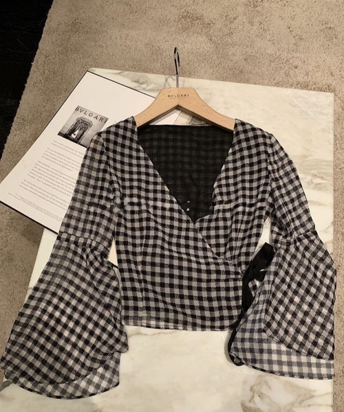 NoBelle（ノベル）の「チェック柄　シアーVネックフリル袖ブラウス（シャツ/ブラウス・レディース・ブラック・M/S）」の22枚目の写真