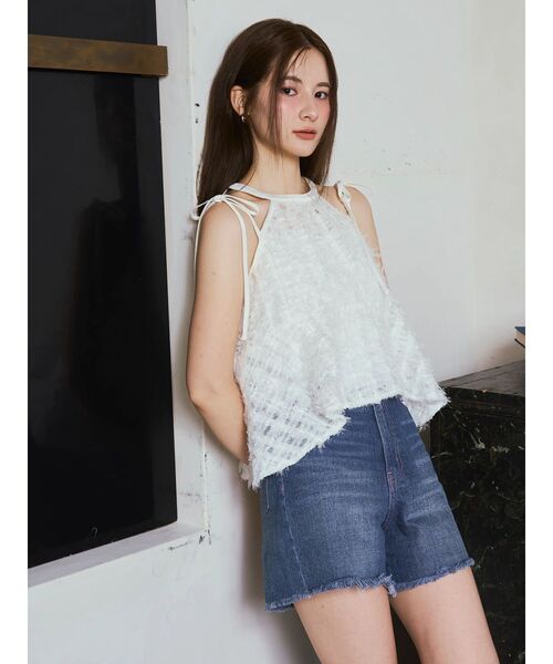 CALNAMUR（カルナムール）の「デニムショートパンツ（デニムパンツ・レディース・ブルー/ホワイト・SMALL/MEDIUM）」の3枚目の写真