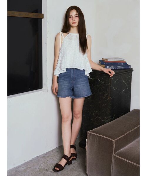 CALNAMUR（カルナムール）の「デニムショートパンツ（デニムパンツ・レディース・ブルー/ホワイト・SMALL/MEDIUM）」の5枚目の写真