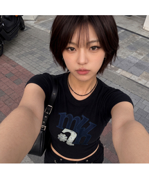 muahmuah（ムーアムーア）の「Aフラワーアップリケパッチ半袖Tシャツ [4色]（Tシャツ/カットソー）」