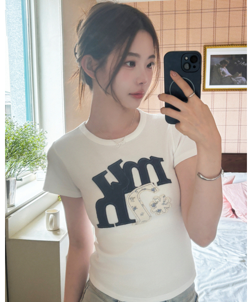 muahmuah（ムーアムーア）の「Aフラワーアップリケパッチ半袖Tシャツ [4色]（Tシャツ/カットソー・レディース・ホワイト/グレー/ピンク/ブラック・FREE）」の16枚目の写真
